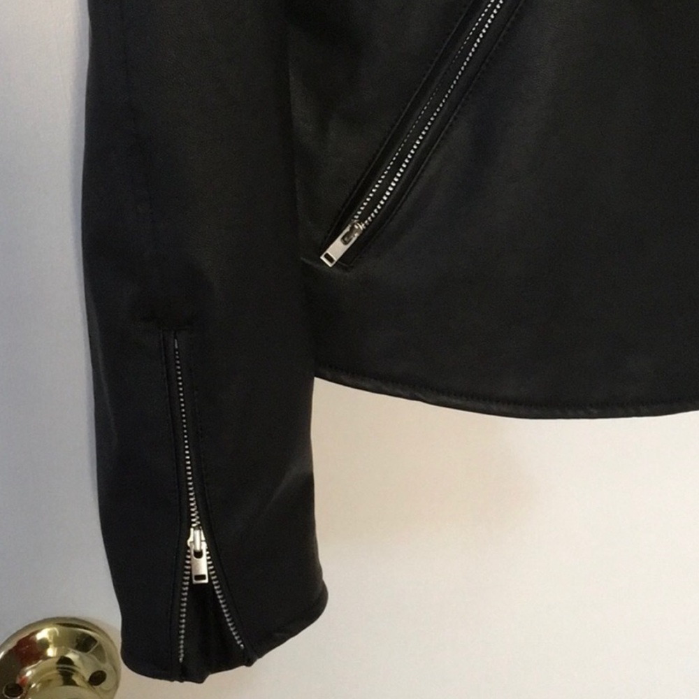 Uniqlo Black Faux Leather Zip Motorcycle Jacket S - Picture 5 of 7